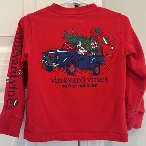 2t Christmas vineyard vines long sleeve boys tee shirt in red.  Used condition.
